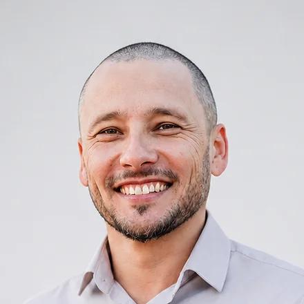 Igor Ginzburg, Sr. Product Designer & Design Engineer